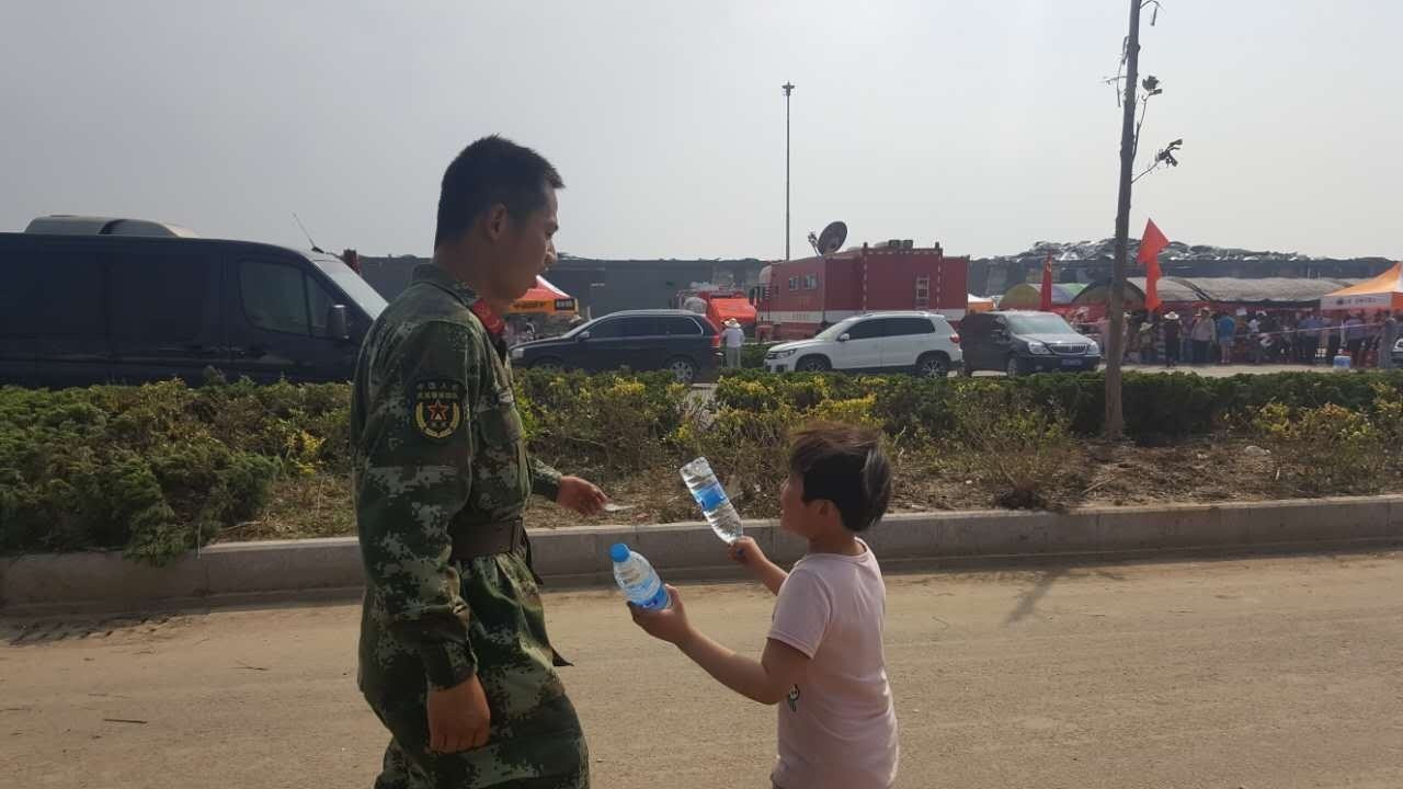 北京时间直击盐城灾区:抢险第一线的武警官兵