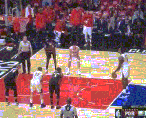 小乔丹罚球令人发指 这种三不沾你见过吗?