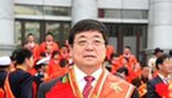 李宁平2002年被任命为 甘肃省电力投资集团公司总经理,党委书记以来