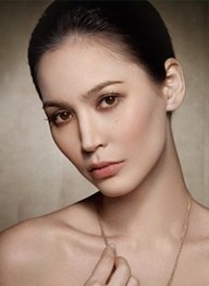 阿曼达·斯特朗_360百科