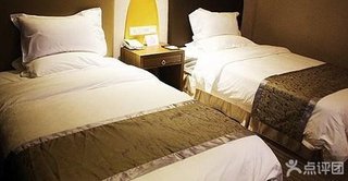 仅139元武汉明星酒店武昌店1晚住宿【4.8折】