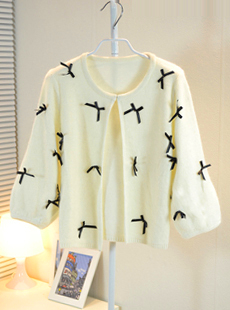 2012 新款春装 甜美蝴蝶结<em>兔毛衣短款外套</em>长袖