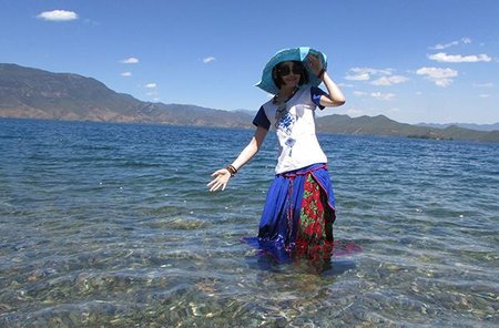 美女主播带你玩转CR5.jpg