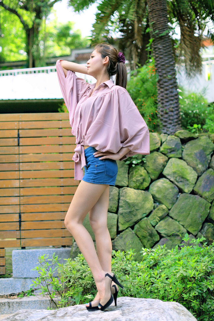 原文地址:好气质的模特小雪