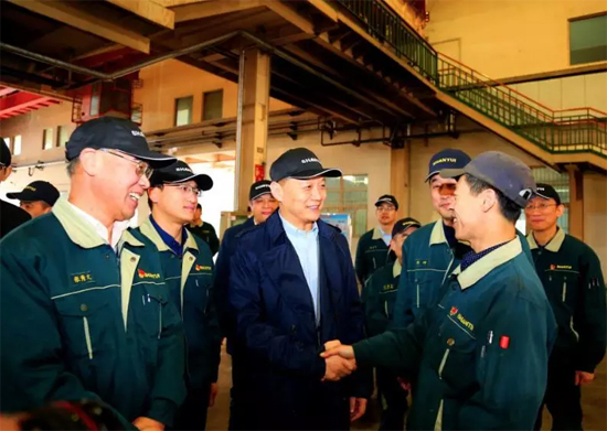 山东重工集团总经理江奎慰问山推一线员工