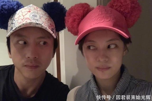 邓超表情晒v表情孙俪,两人翻白眼搞怪表情,还自拍包张嘴的喝水图片