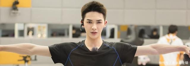 郑恺:为助理买车,朱正廷:宠助理不需要犹豫,何炅