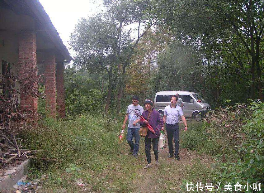 我国最特别的乡镇,位属同一座山却分属两个省,湖南湖北一家亲!