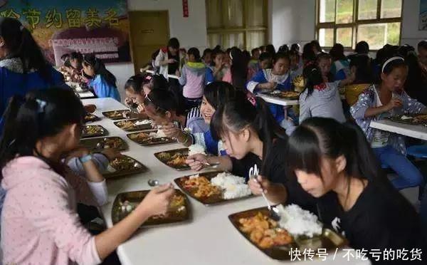中国学生餐,日本学生餐,韩国学生餐,网友:没对比