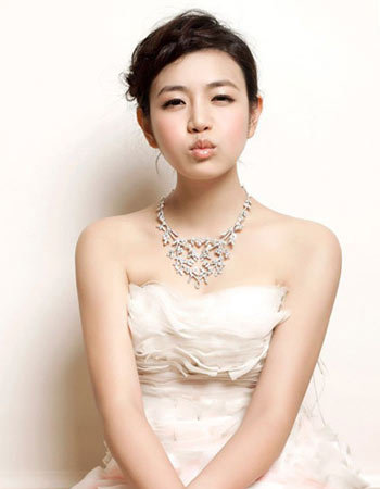 陈妍希-中国台湾女演员,歌手,主持人.