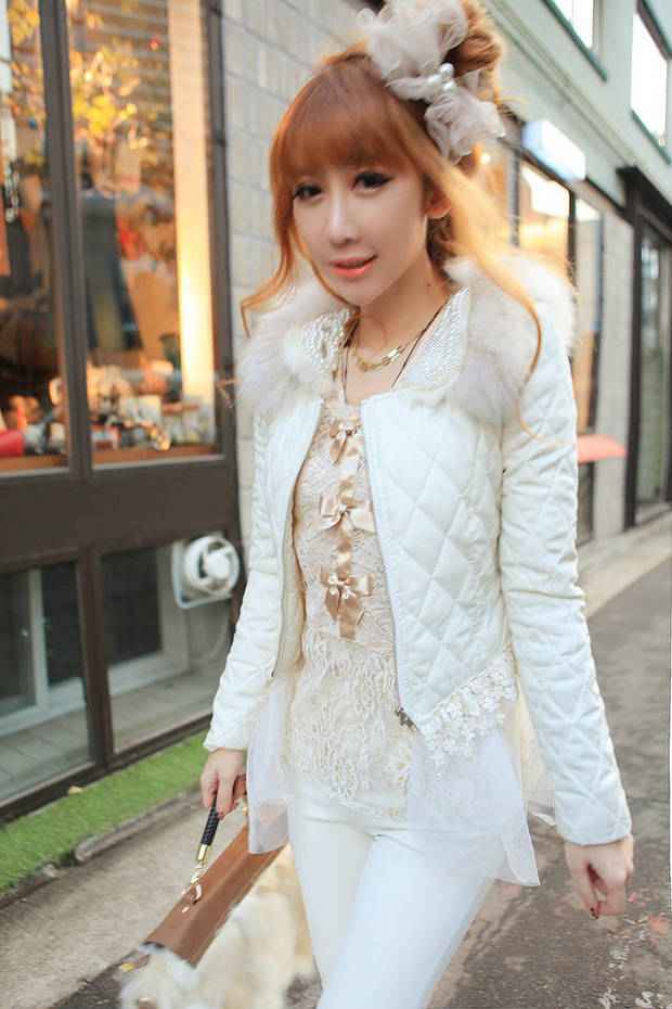 白色<em>外套配</em>什么颜色的打底衫-米白色<em>中</em>长款毛