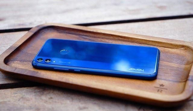 天猫公布2018年12月手机品牌销量排行榜:荣耀