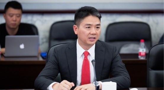 美方回应刘强东公寓视频有问题,曝光剪掉的细