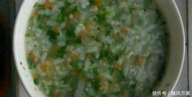 宝宝高烧不退咳出血丝,医生告知原因后奶奶老