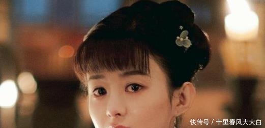 今天的雨下得好大, 依萍都变成潘长江了, 她怎么