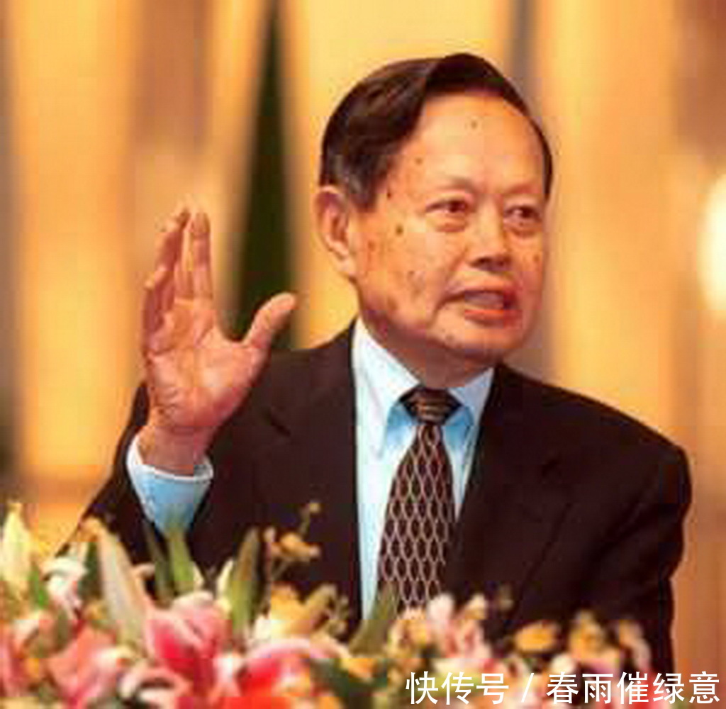 杨振宁给国科大的研究生泼冷水,这是什么心态