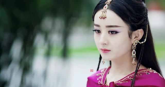 杨颖自曝身高168, 赵丽颖自称身高165, 两人同