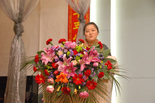 市教育局: 南阳市中小学首场师德报告会隆重举