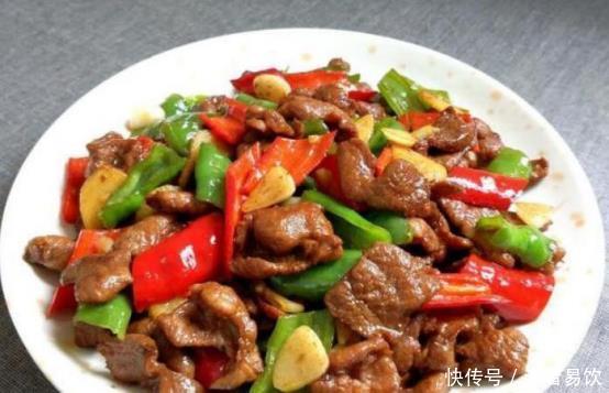 几道闪闪发光的菜肴,好吃下饭没得说,让家人的食欲大增