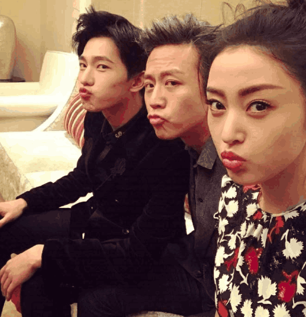 杨洋张天爱高调宣布恋情!郑爽宋茜注定无缘,邓