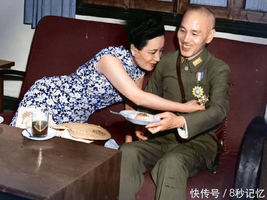 蒋介石有了情人,宋美龄直接给情人三样东西,蒋很生气但无可奈何