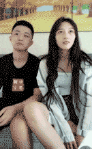搞笑gif趣图:主人,这脚味道不对啊