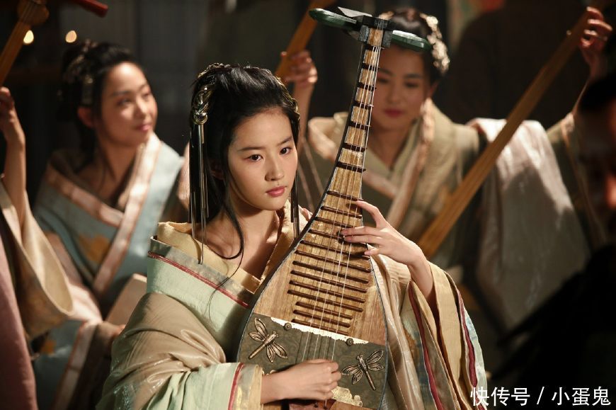 项羽败后虞姬为何不活下来,她是一往情深还是在害怕刘邦的玷污?