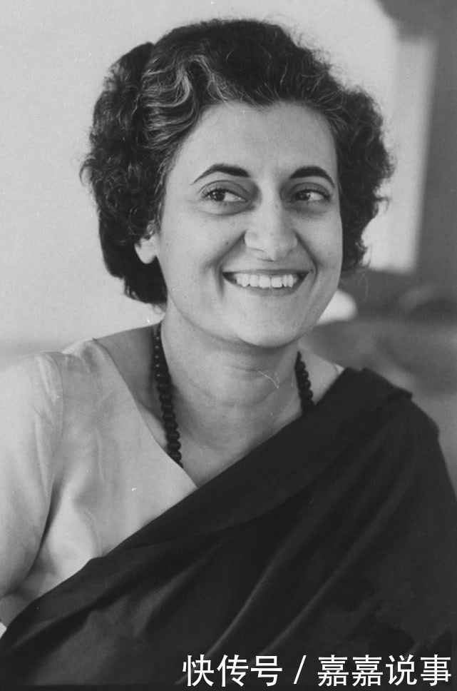 两个跟随了甘地夫人10年的贴身侍卫,为何要开