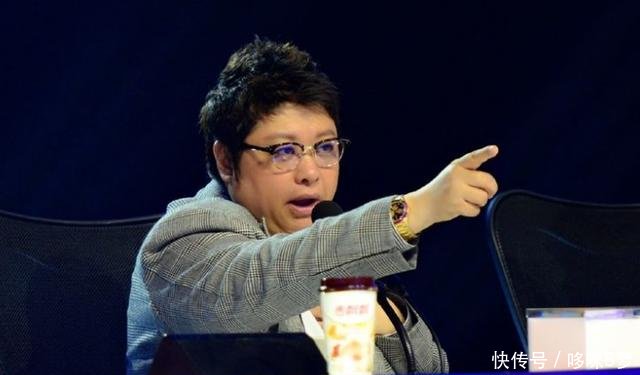 她曾给毛阿敏那英下跪,痛斥鲁豫让她闭嘴,49岁