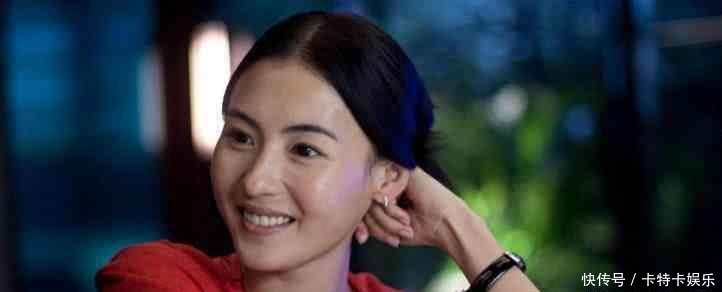 张柏芝生三胎后搬离新加坡住所, 携子低调返港