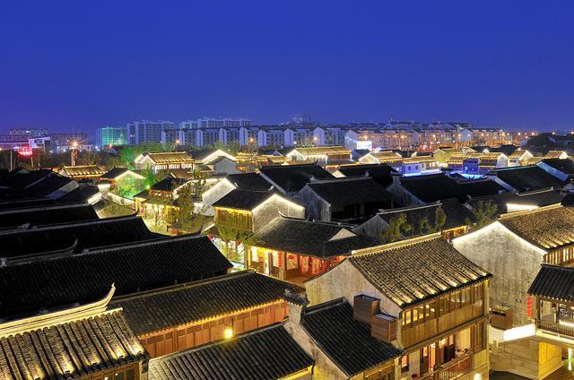 这座3000年古镇,夜景美到令人窒息,这才是江南古镇该有的味道