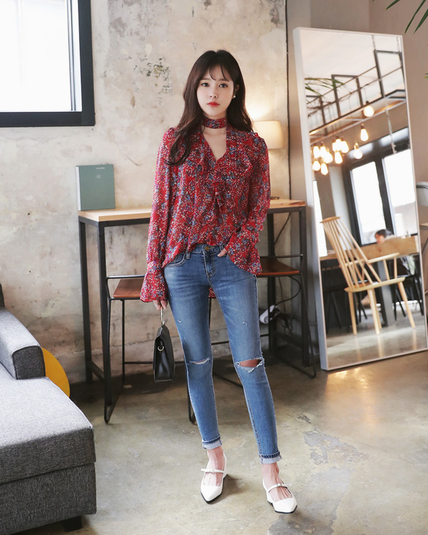 平胸穿什么衣服好看 时尚平胸女生穿衣搭配技巧