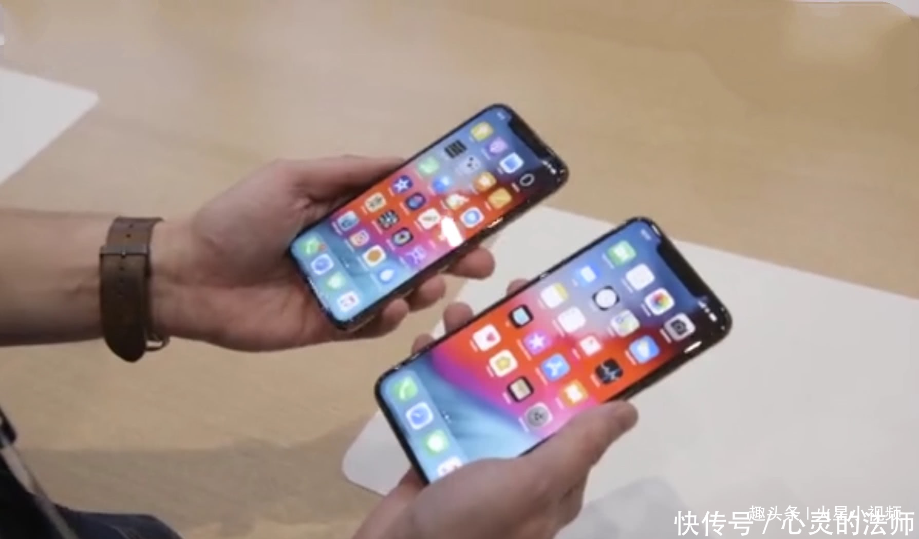 iPhoneXsMax开箱对比iPhoneXR,谁颜值最高