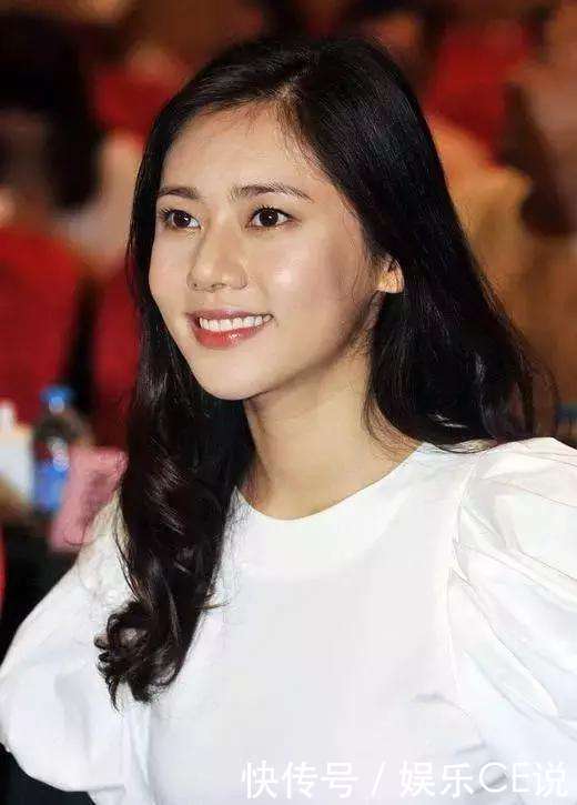 女星们好听的名字, 迪丽热巴在维语中的意思让