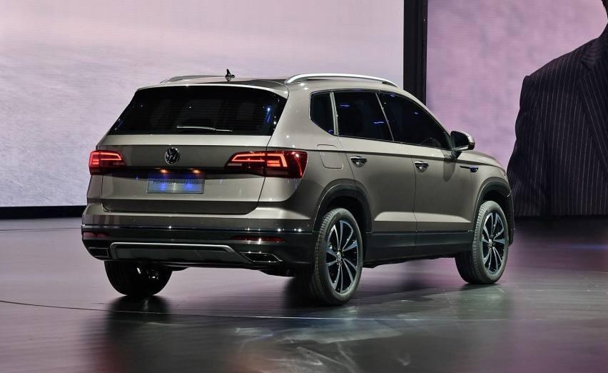 大众最便宜SUV定名途浩,一开车门,太意外了