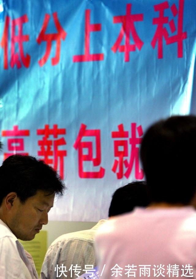 t01290973cca4704b26.jpg?size=640x911