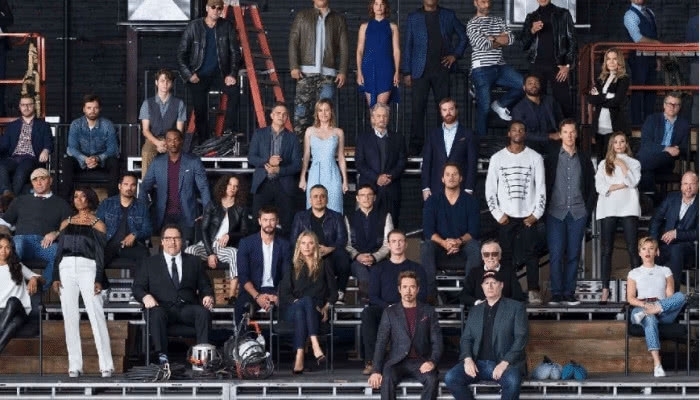 复联四结束了,钢铁般的男人合同到期,年近五十