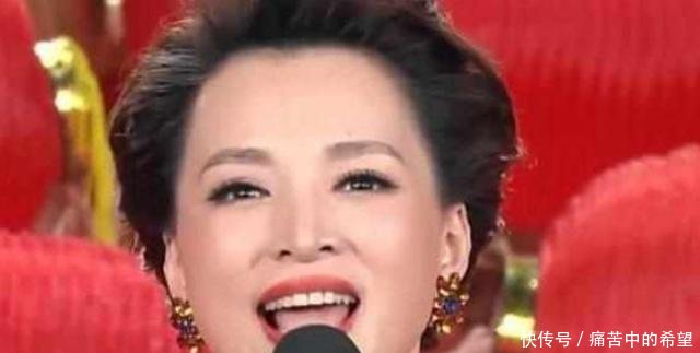 2019年春晚导演确定,怒斥历届春晚是垃圾,网