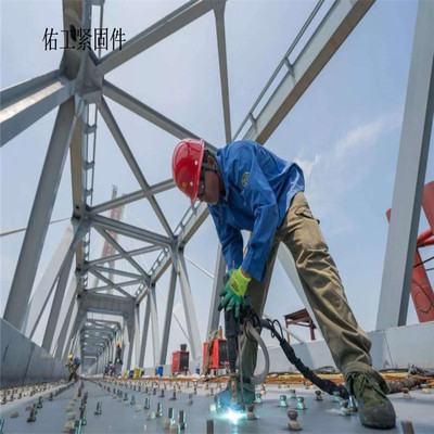 悬臂式挡土墙施工视频讲解教程（悬臂式挡土墙施工视频讲解教程全集）