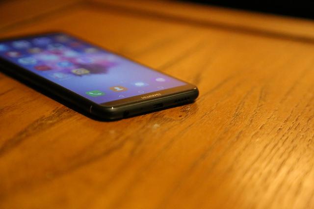 实力派全面屏,华为畅享7S评测