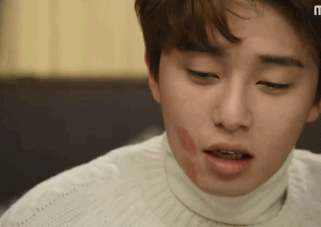 年末大赏,朴叙俊可是赢了真·女主跟池城拿到了最佳情侣,他们的感情