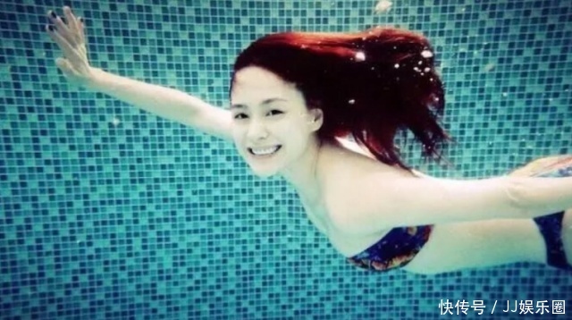 钟欣潼结婚照流出,满脸幸福与男友亲密相依,亲