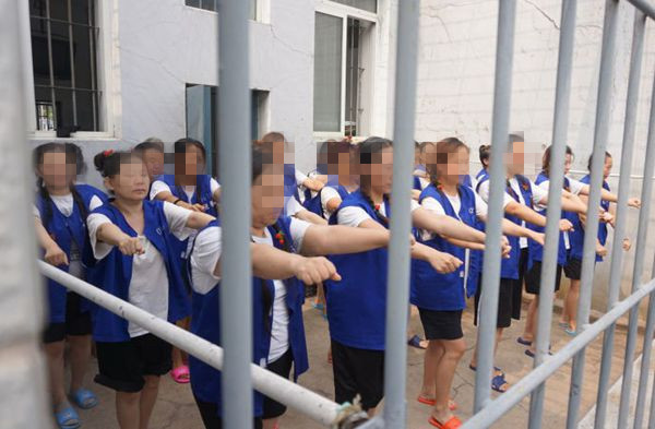在押人员监室里比拼广场舞 抚顺女子看守所监管有新意