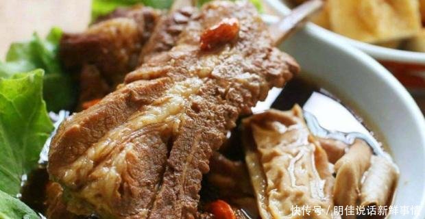 乌节路是美食藏身的地方,也是筷子聚居的荟萃美食外国配图图片