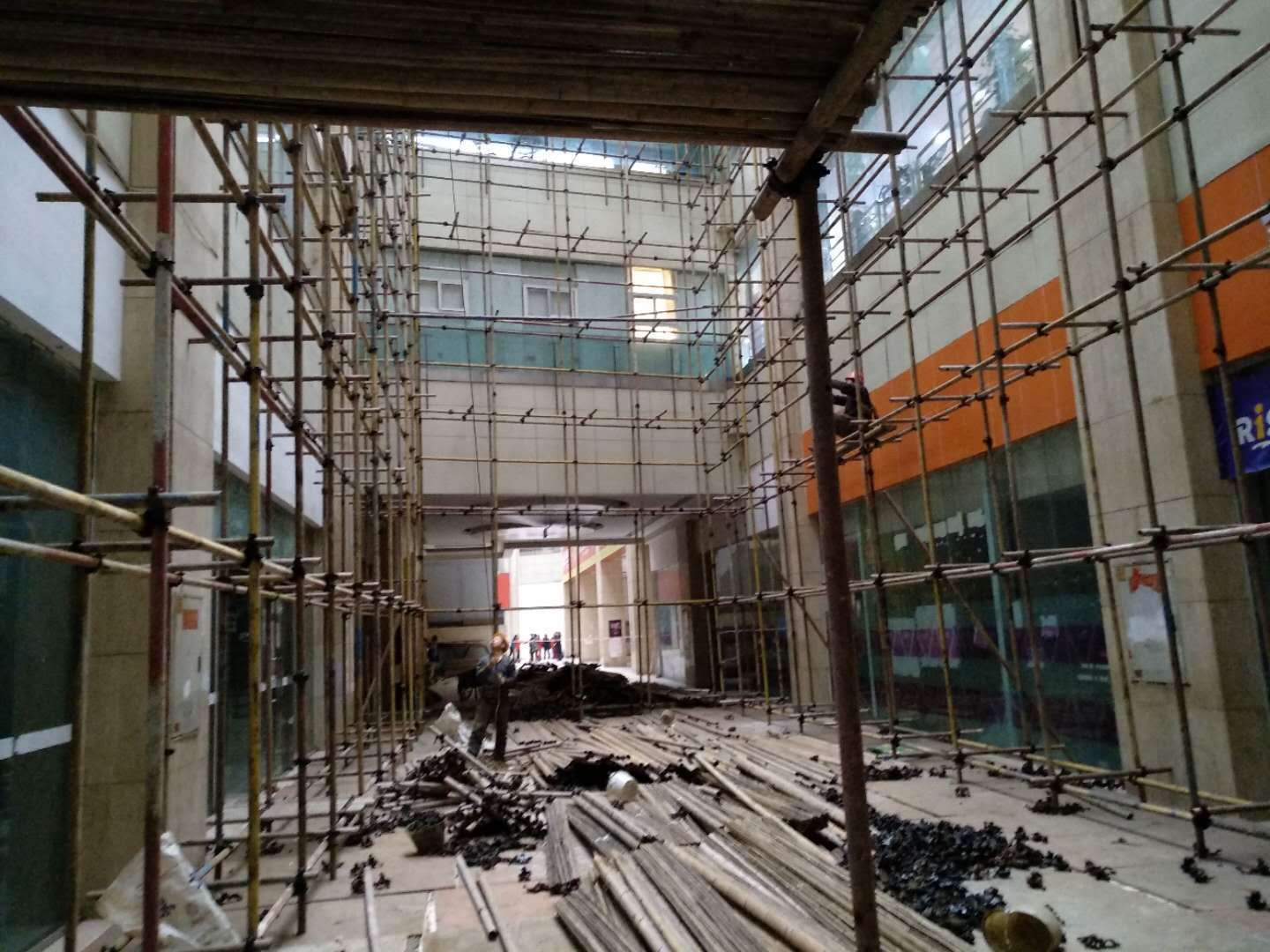 平翅建筑劳务阐述脚手架结构模板支撑架的类别