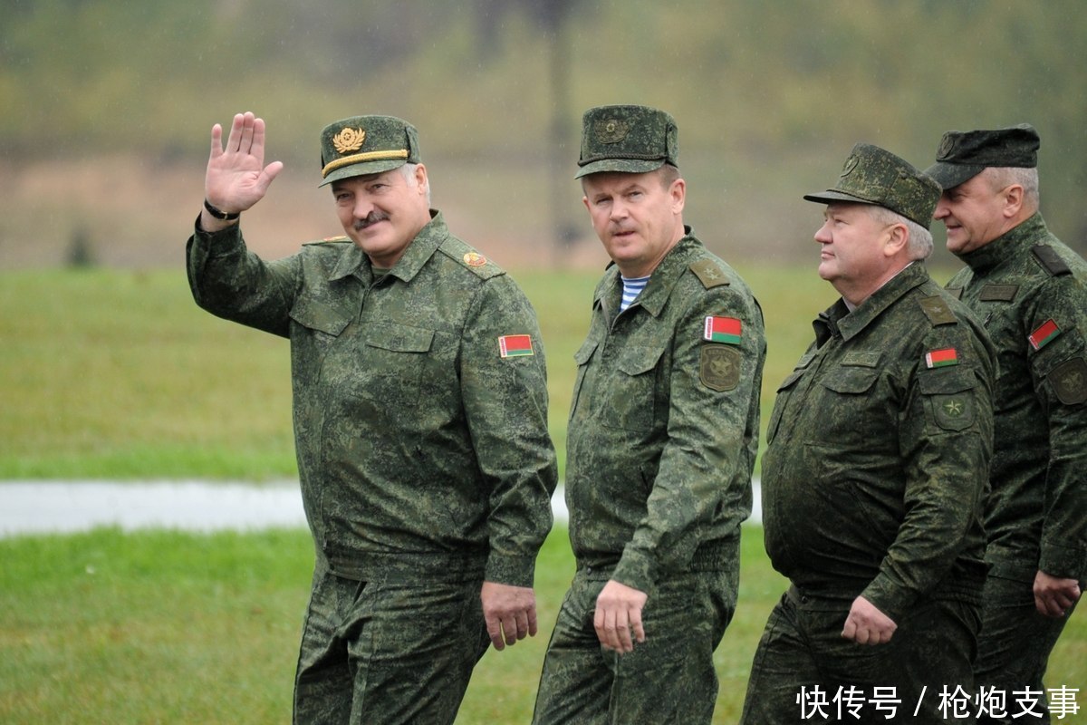 白俄罗斯将开发导弹系统、无人机,以应对日益