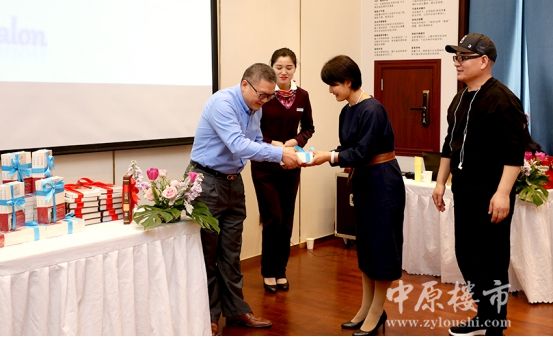 传世美墅 书香相承，润丰新宸样板间盛装绽放