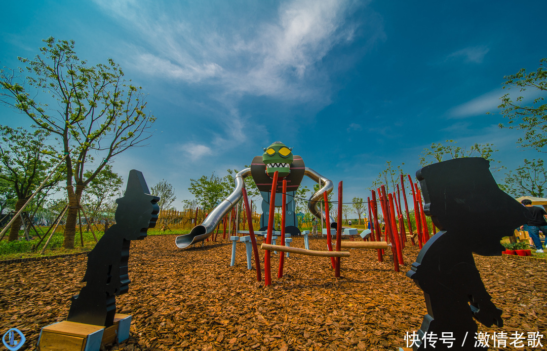 田园东方,植物大战僵尸农场让你一次玩个够