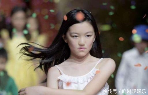 如何成为明星的闺蜜 t01392a1e8b4d172063.jpg