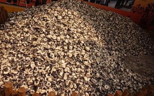 模仿最失败的景区：游客到这里摔碗就走，结果2个月就关门大吉！